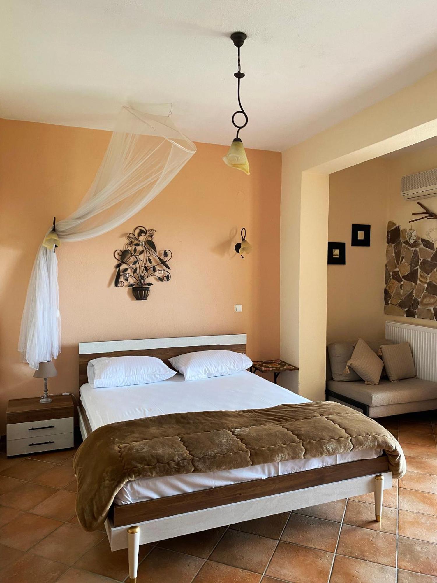 Guesthouse Kerkinitis Lithotopos Ngoại thất bức ảnh