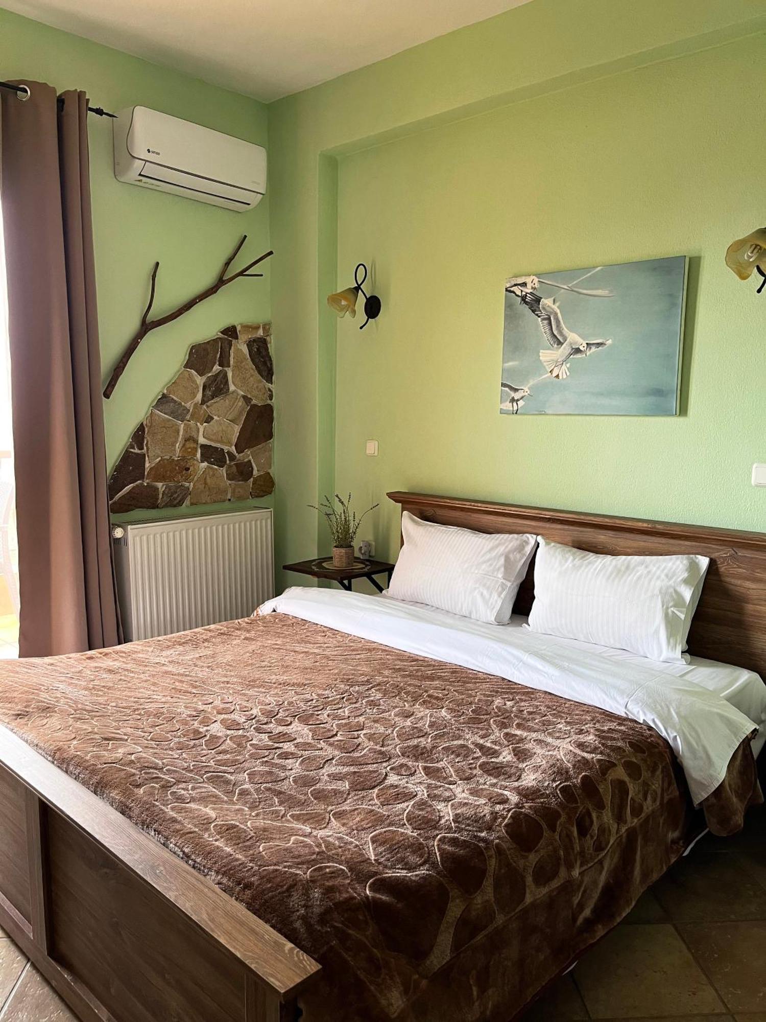 Guesthouse Kerkinitis Lithotopos Ngoại thất bức ảnh